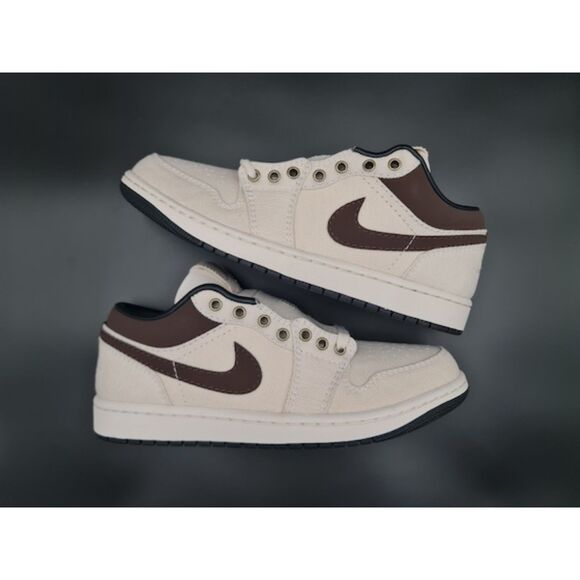 Jordan 1 Low Premium Pale Ivory Off Noir Baroque Brown. SIZE 9.5 - IB8058-110